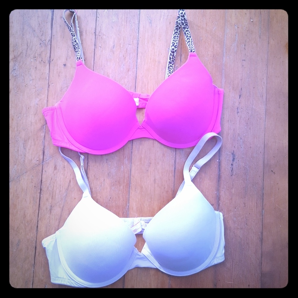 2 Victoria's Secret Wear Everywhere Push-up Bras